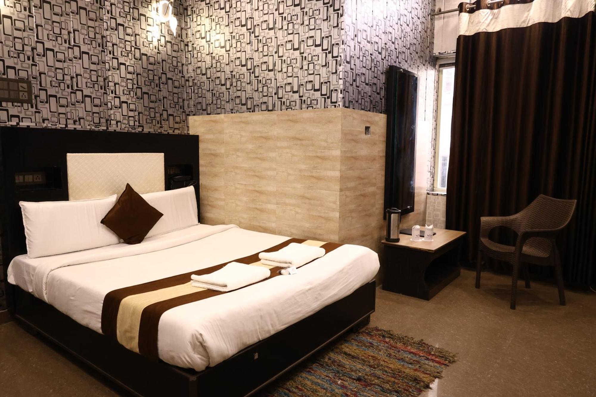 Hotel Pardesi Haridwār Buitenkant foto
