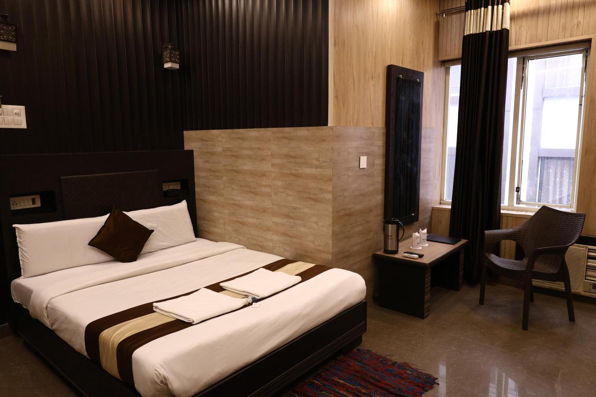 Hotel Pardesi Haridwār Buitenkant foto