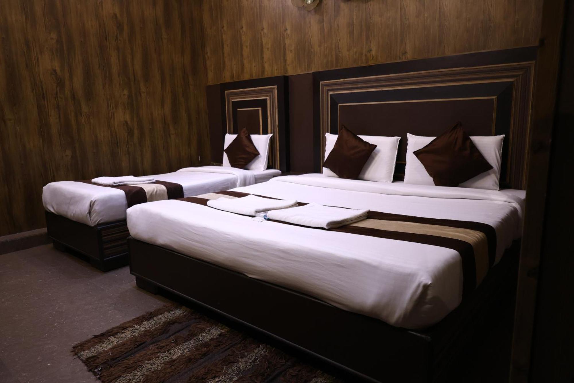 Hotel Pardesi Haridwār Buitenkant foto
