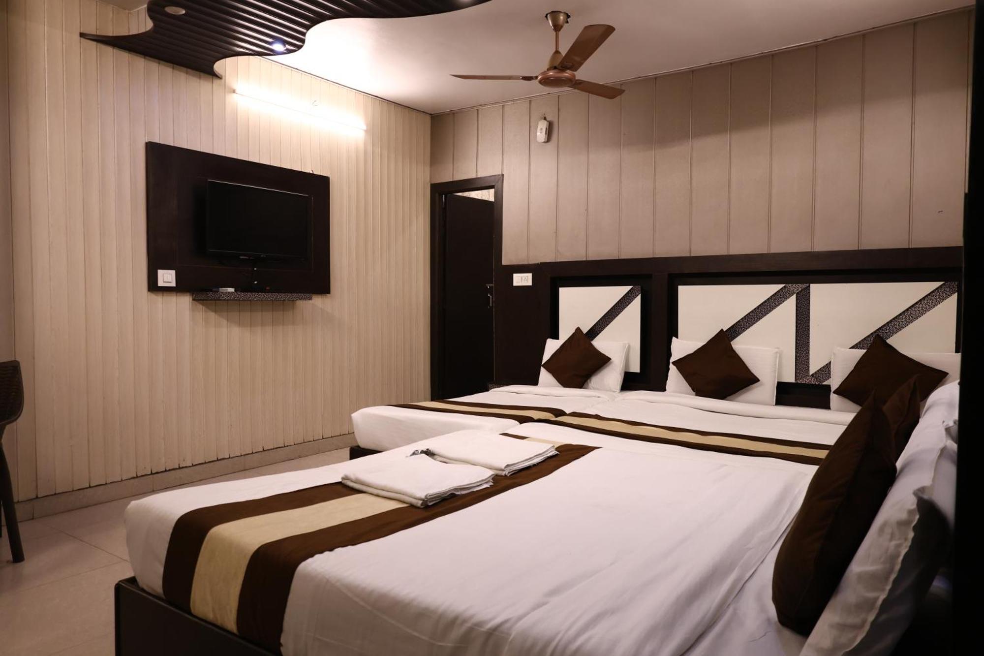 Hotel Pardesi Haridwār Buitenkant foto