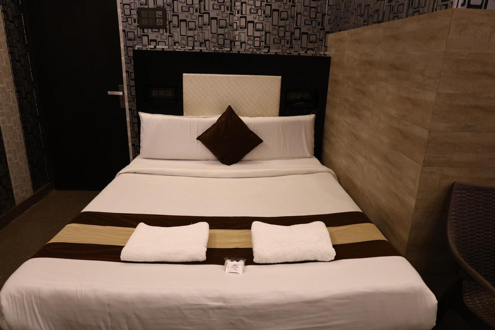 Hotel Pardesi Haridwār Buitenkant foto