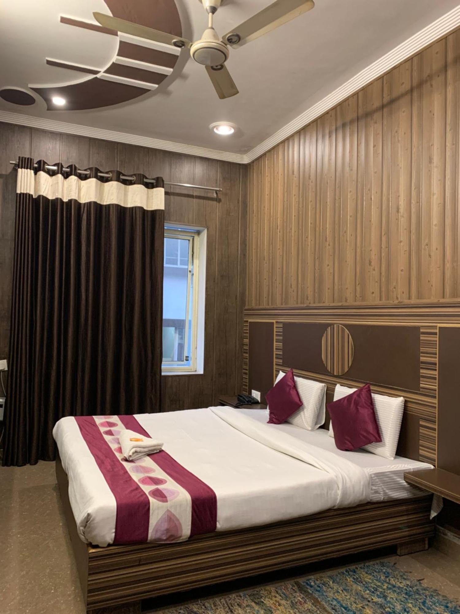 Hotel Pardesi Haridwār Buitenkant foto