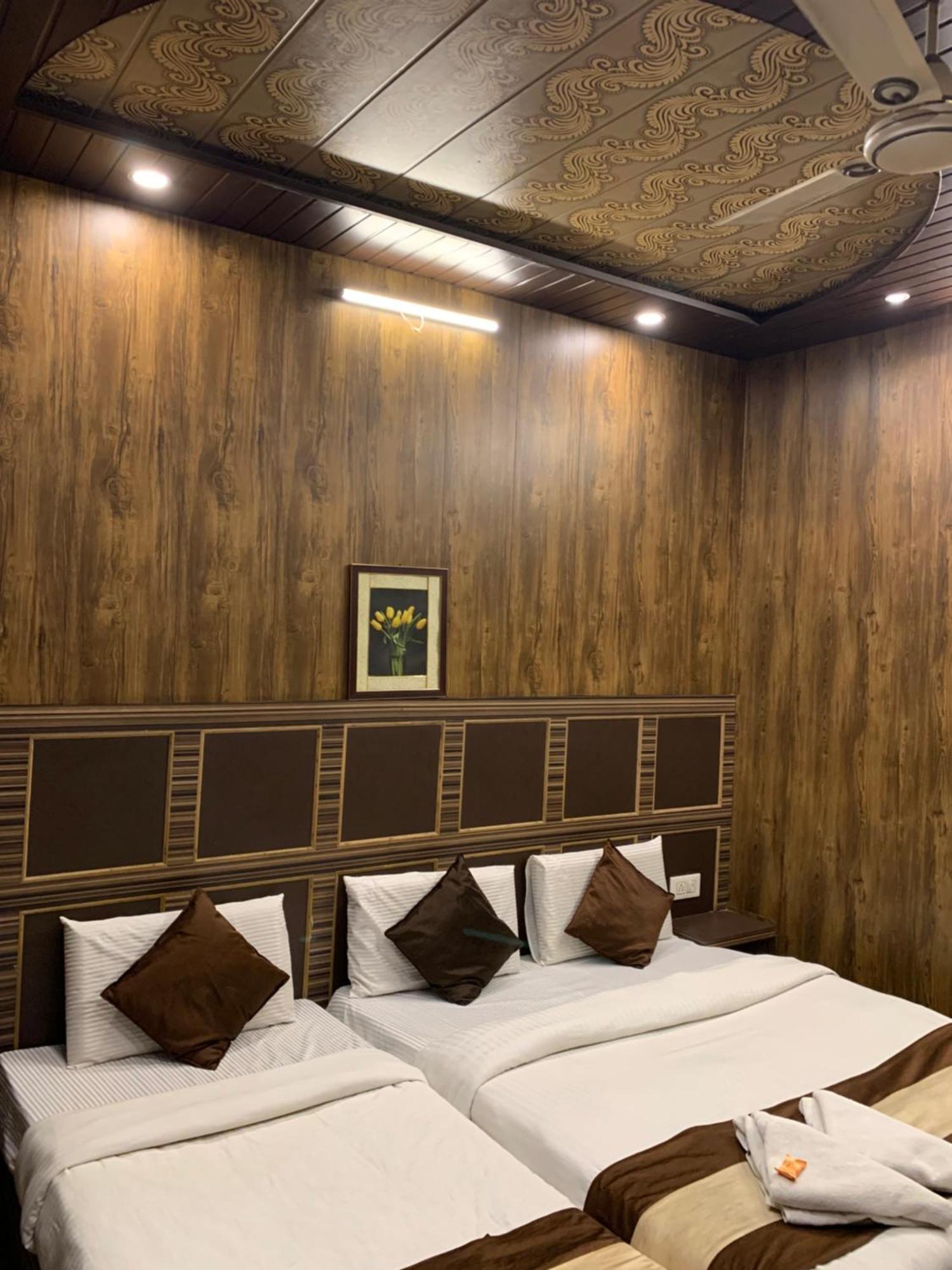 Hotel Pardesi Haridwār Buitenkant foto