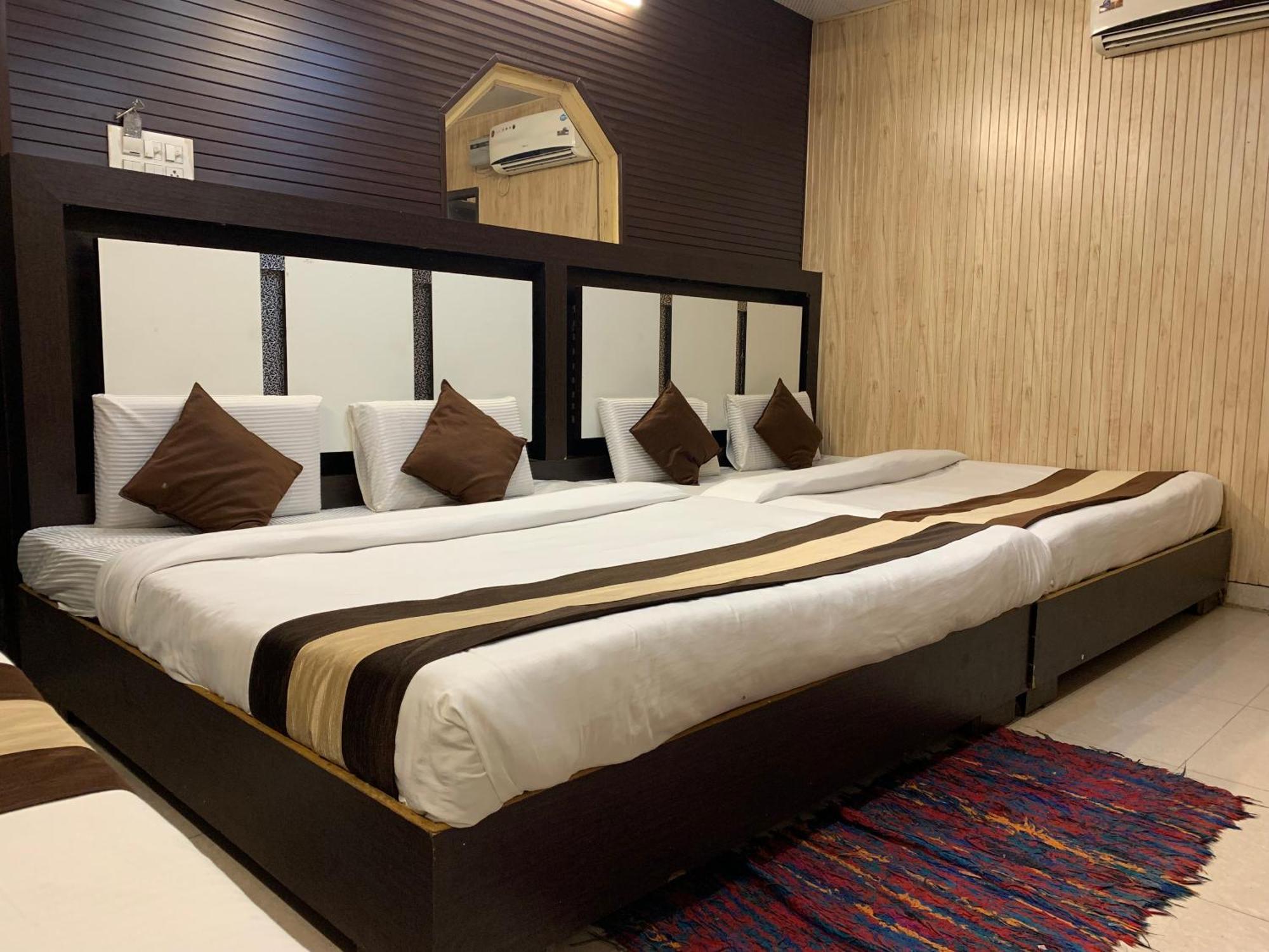 Hotel Pardesi Haridwār Buitenkant foto
