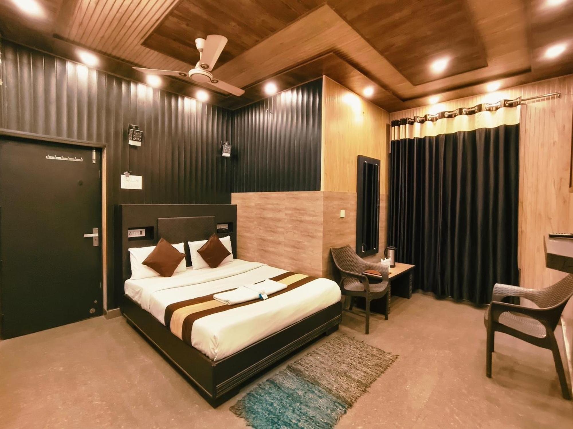 Hotel Pardesi Haridwār Buitenkant foto